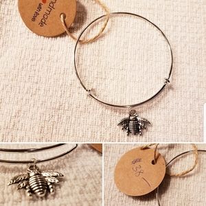 🆕️🐝 Bee Charm Bracelet NWT CUSTOM